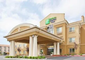 Holiday Inn Express & Suites Salinas by IHG - سوليداد