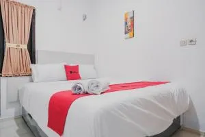 RedDoorz near Jalan Soeprapto Bengkulu - Curup