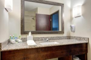 Standard Queen Room with Two Queen Beds room in Holiday Inn Express & Suites Raceland - Highway 90 an IHG Hotel