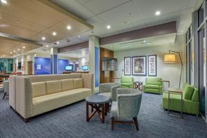 Holiday Inn Express & Suites - Hermiston Downtown by IHG