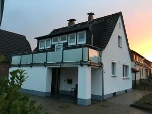 Ferienwohnung Rinteln - 4 Sterne - Im Kleinen Löök - 55 qm - 2 x TV - Terrasse - max 2 Erw und 1 Kind - Barrierearm TOP - 巴特萨尔茨乌夫伦