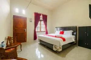 RedDoorz near Bukit Kubu Berastagi - 不拉士打宜