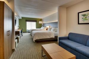 Queen Suite with Sofa Bed room in Holiday Inn Express Hotel & Suites Jacksonville North-Fernandina an IHG Hotel