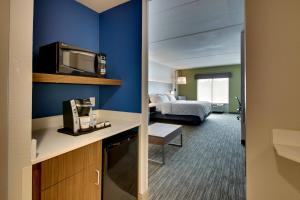 King Suite with Sofa Bed room in Holiday Inn Express Hotel & Suites Jacksonville North-Fernandina an IHG Hotel