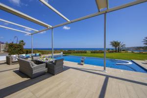 Protaras Seafront Villa Infinte Aretousa