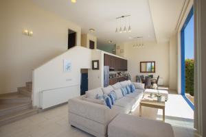 Protaras Seafront Villa Infinte Aretousa