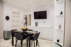 Amazing apartment in Glyfada center