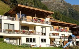 Pension Grünerhof - 3hvězdičkové hotely ve městě Sölden