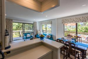 Franks Treehouse - Oneroa Holiday Home