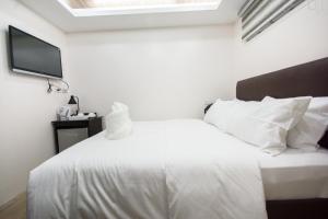 Emerald Island Hotel