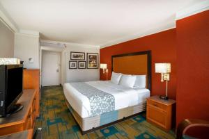 King Room - Disability Access room in La Quinta by Wyndham Nashville Airport/Opryland