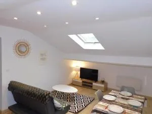 YES HOME - Cabrerolles