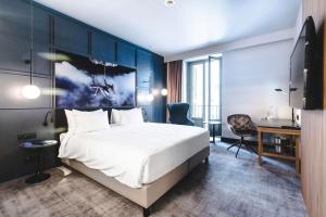 Superior Room room in Radisson Blu Hotel Madrid Prado