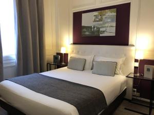 Hotels Hotel Dauphin : Chambre Double Classique