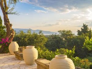 Paleopetres La Chataîgne - Private Pool - Sea Views - Corfu Town -