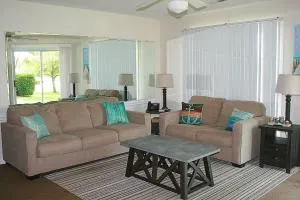 104 villa - Calabash