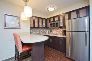 One-Bedroom King Suite room in Staybridge Suites Austin South Interstate Hwy 35 an IHG Hotel