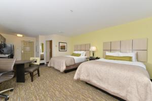 Queen Studio Suite with Two Queen Beds - River View room in Candlewood Suites Eugene Springfield an IHG Hotel