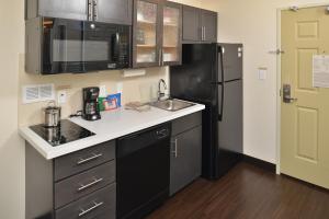 King Studio Suite - Non-Smoking room in Candlewood Suites Eugene Springfield an IHG Hotel