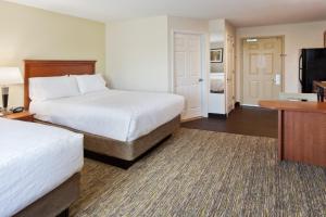 Queen Suite with Two Queen Beds room in Candlewood Suites Eastchase Park an IHG Hotel