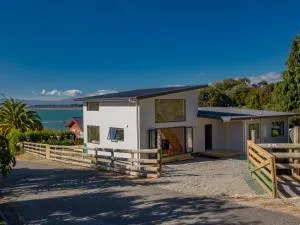 Tapu Bay Treasure - Kaiteriteri Holiday Home - 玛拉豪