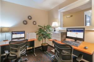 Candlewood Suites Washington-Fairfax by IHG