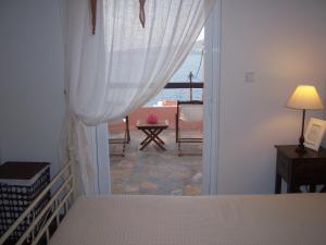 Seaside Vacation House Aegina Greece