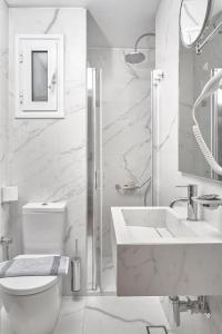 Athos Hotel