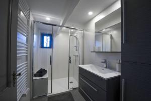 Villas MAS SAINT GEORGES DE L'ORATOIRE : photos des chambres