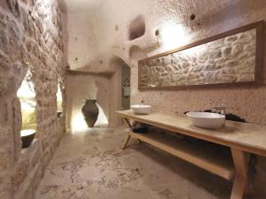 Helike Cave Suites