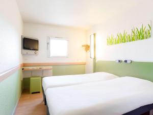 Hotels ibis Budget Pau Est : photos des chambres