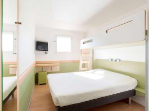 Hotels ibis Budget Pau Est : photos des chambres