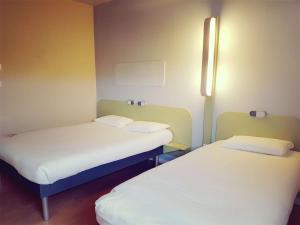 Hotels ibis Budget Arles Palais Des Congres : photos des chambres