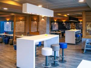 Hotels ibis budget Marne la Vallee Pontault Combault : photos des chambres