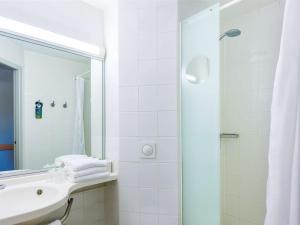 Hotels Ibis Budget Avignon Nord : photos des chambres