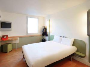 Hotels ibis budget Cherbourg - La Glacerie : photos des chambres