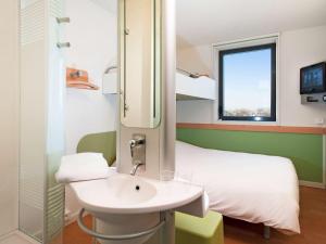 Hotels ibis budget Toulouse Aeroport : photos des chambres