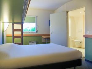 Hotels ibis budget Niort - La Creche : photos des chambres