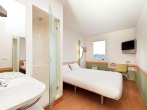 Hotels ibis budget Mantes-la-Jolie : photos des chambres