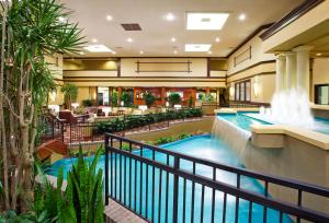 Holiday Inn Cincinnati-Eastgate, an IHG Hotel