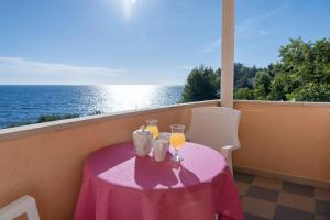 Studio room in Spila Beach Apartments