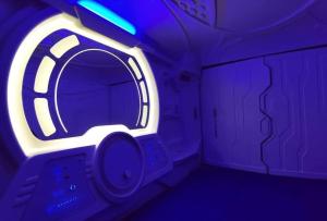 Bangau - Short Term Rest Area Capsule Hotel