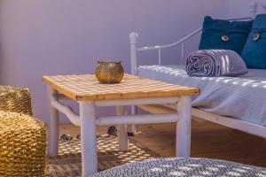 Summer Lovers Villa Santorini Greece