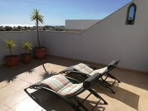Apartamento con piscina y terraza con vista al mar - Vinarós