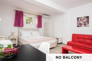 Economy Double Room (no balcony)