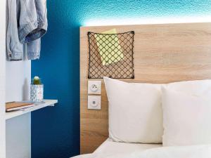Hotels hotelF1 Avranches Baie Du Mont Saint Michel : photos des chambres