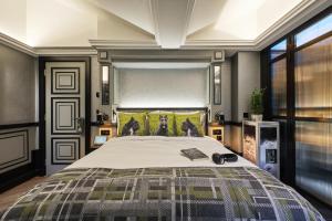 The Gyle - London St Pancras