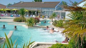 Camping Les Blancs Chênes photo 21