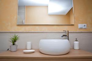 Luz y Tranquilidad en el Casco Histórico - Parking Gratis