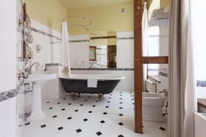 BEST WESTERN Santakos Hotel
